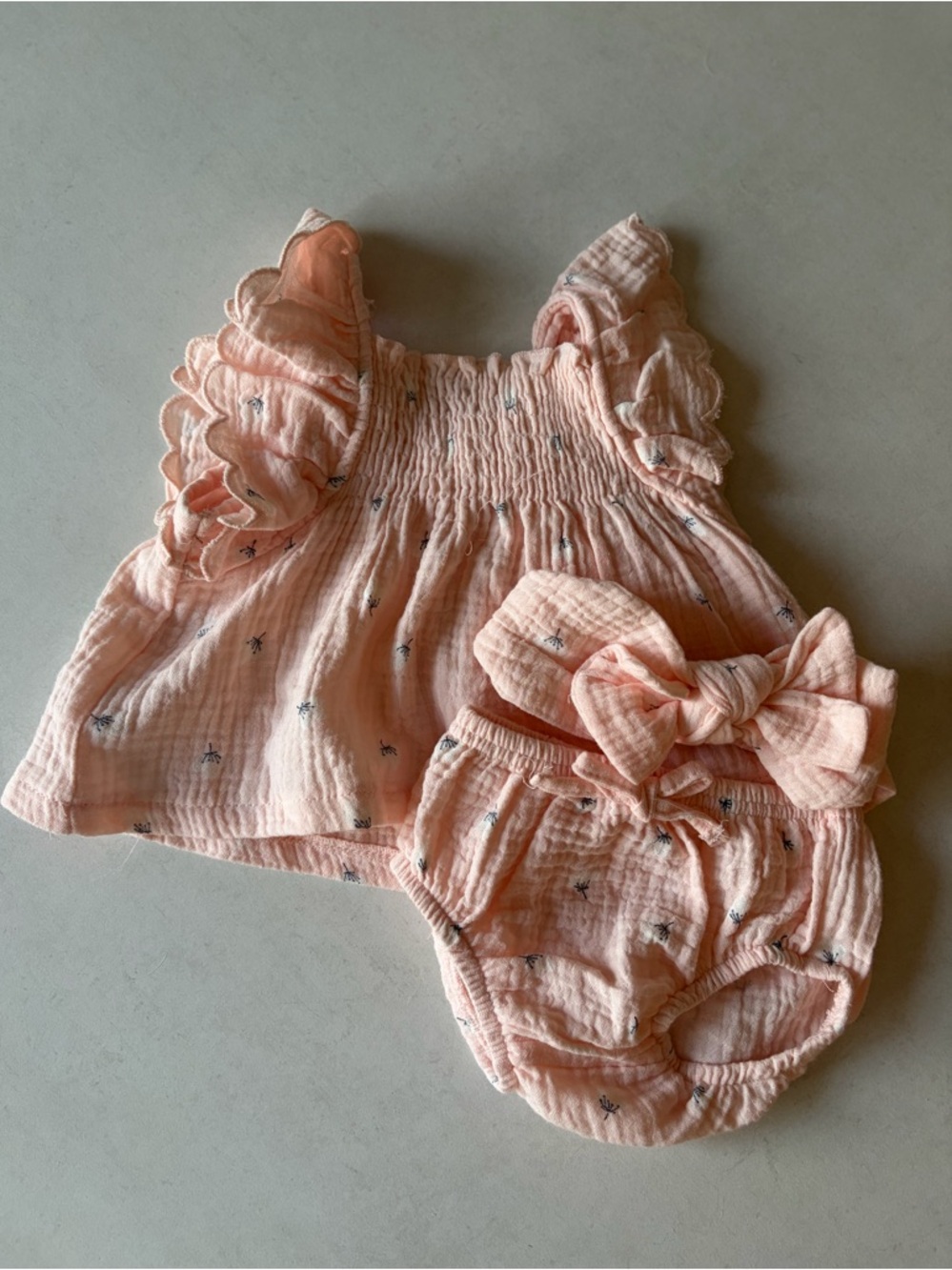 Rachel Zoe Peach Ruffle Muslin Dress with Matching Bloomers & Bow - Picture 4 of 4